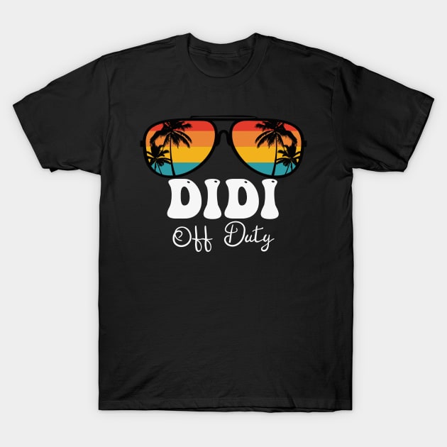 Didi Women Off Duty Sunglasses Grandma Hello Summer Sunset T-Shirt by TeeaxArt